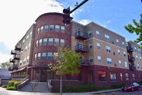 Minneapolis apartment for rent - Spirit On Lake Apartments Minneapolis