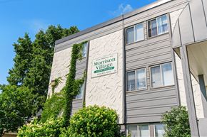 Minneapolis apartment for rent - the building where the hotel is located
