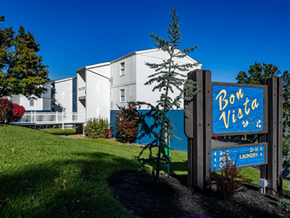 Morgantown apartment for rent - the building where the hotel is located