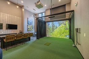 Birmingham townhouse for rent - Golf Simulator Lounge