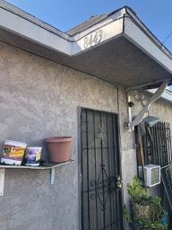 Los Angeles apartment for rent - Side Entrance