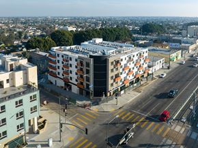 Los Angeles apartment for rent - Community exterior
