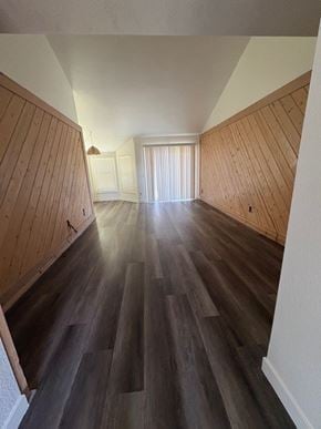 Upland house for rent - Family room