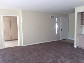 San Dimas house for rent - Living room