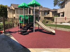 Fontana apartment for rent - Playground