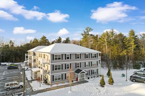 Cumberland Foreside apartment for rent - the building where the apartment is located