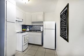 Jacksonville apartment for rent - Kitchen at Golden Shores of Jacksonville Jacksonville, FL, 32211