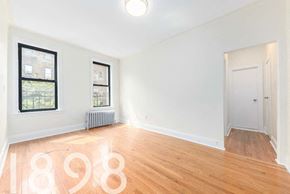 Sunnyside apartment for rent - Living Room/Bedroom  3
