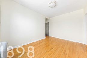 Long Island City apartment for rent - Living Room 2