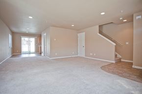 Bend townhouse for rent - the spacious living room and entryway of a new home
