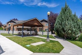 Bend townhouse for rent - Covered Outdoor space