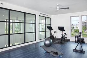 Austin apartment for rent - Fitness center with two exercise bikes and medicine ball