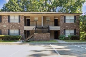 Savannah apartment for rent - our apartments are located in a quiet neighborhood