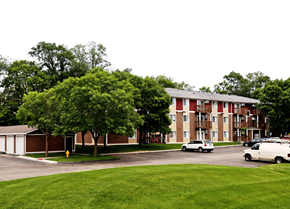 Des Moines apartment for rent - the building where the hotel is located