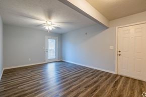 Branson apartment for rent - a bedroom with blue walls and a white door