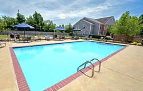Maumelle apartment for rent - the swimming pool at the apartments for rent