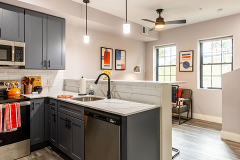 Floor plan for 2 beds, 1.5 baths, 849 sqft