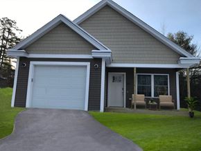 Laconia apartment for rent - Lilac Front