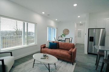 Richland apartment for rent - a living room with a couch and a table