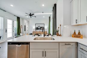 Marble Falls apartment for rent - Kitchen island