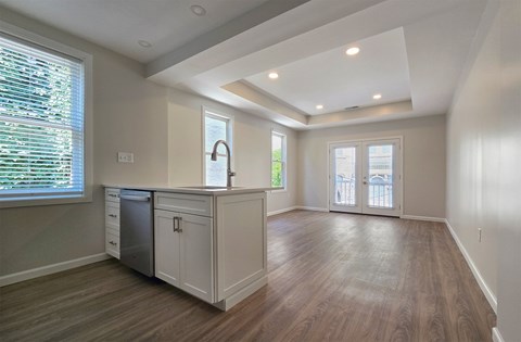 Floor plan for 2 beds, 1.5 baths, 866 sqft