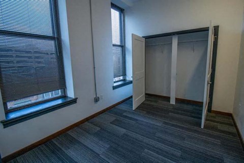 Floor plan for 1 bed, 1 bath, 807 sqft