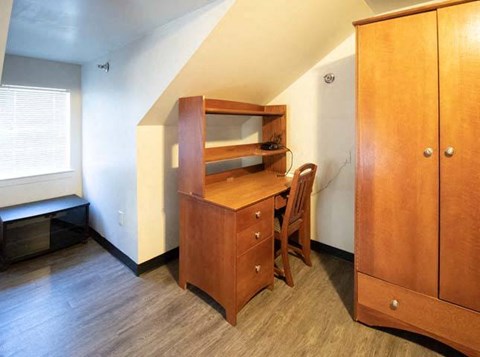 Floor plan for 1 bed, 1 bath, 352 sqft