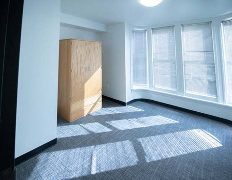 Floor plan for 1 bed, 1 bath, 354 sqft