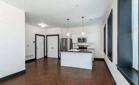 Floor plan for 1 bed, 1 bath, 574 sqft