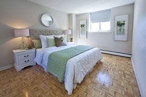 Barrie apartment for rent - Primary bedroom at Highpoint Apartments in Barrie looking towards window