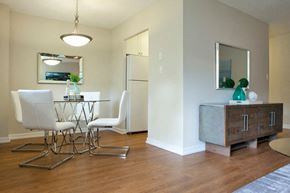 Sarnia apartment for rent - Bright dining room at Bayview Towers in Sarnia, ON