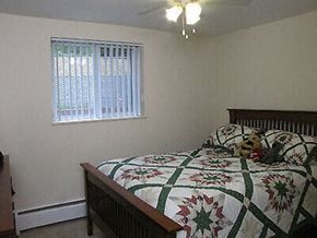 Sarnia apartment for rent - High Park Apartments bedroom in Sarnia, ON