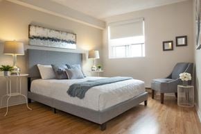 Cornwall apartment for rent - Primary bedroom with