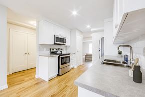 St. Catharines apartment for rent - Kitchen with appliances at Oakdale heights in St. Catharines ON
