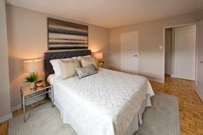 Georgetown apartment for rent - Silvercreek Towers in Georgetown, ON bedroom with hardwood flooring