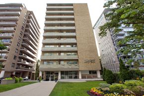 Toronto apartment for rent - South Algiers exterior image of building in Toronto, ON