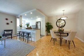Barrie apartment for rent - Sunnidale Place Open concept dining room connected to the kitchen and living room in Barrie, ON
