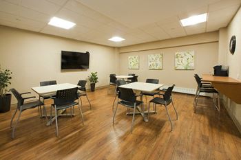 Social room with fully-equipped kitchen