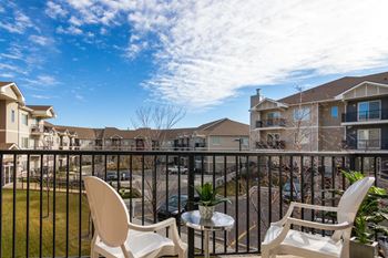 Private balcony/patio