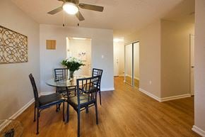 Collingwood apartment for rent - Mountain View Dining room with a fan over the table and chairs in Collingwood, ON
