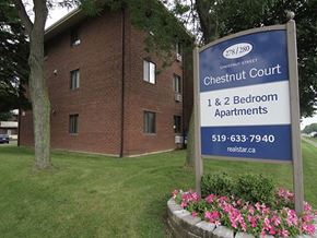 St. Thomas apartment for rent - Chestnut Court exterior with building signage