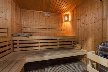 Sauna and whirlpool