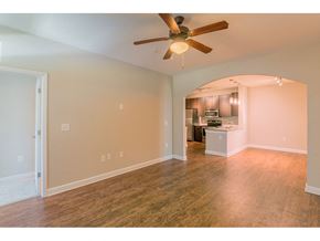 Mt Pleasant apartment for rent - Living Room