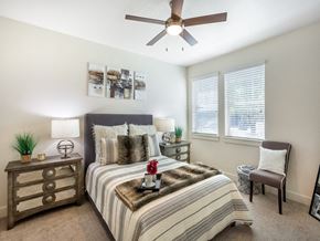 Midvale apartment for rent - Comfy Bedroom at San Moritz