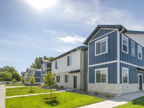 Idaho Falls apartment for rent - Exterior View of Orchard Park Townhomes