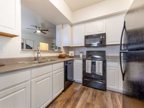 Parker apartment for rent - Fully Equipped Kitchen at Trailside