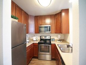 Oceanside apartment for rent - Fully Equipped Kitchen at Canyon Club Apartments, Oceanside, California
