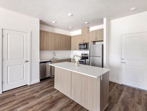 Logan apartment for rent - Open Kitchen at Retreat at Homestead