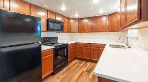 North Logan townhouse for rent - Fully Equipped Kitchen at Devonshire Court Apartments & Townhomes, North Logan, 84341