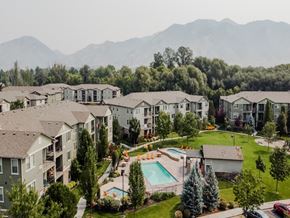 Logan townhouse for rent - Aerial View of Falls at Riverwoods